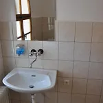 Na Skrivance Ντέτσιν