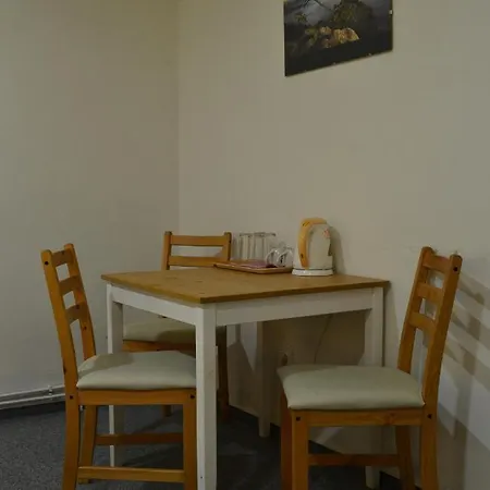 Vandrerhjem Na Skrivance Decin