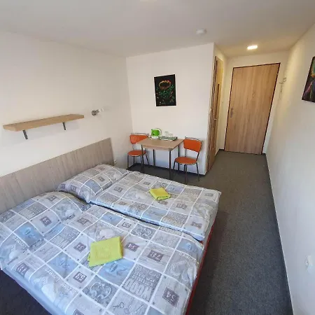 Hotel Na Skřivánce Decin