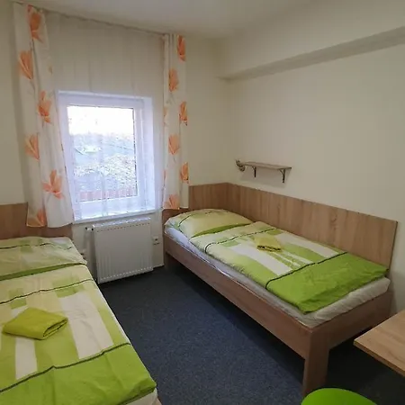 Na Skrivance Vandrerhjem Decin