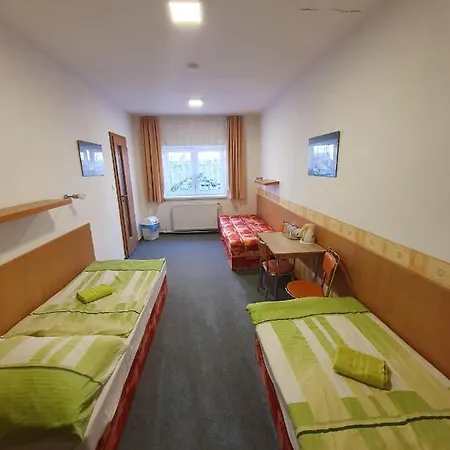 Na Skrivance מלון *