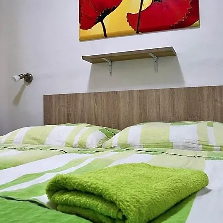 Hotel Na Skrivance *