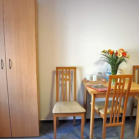 Na Skrivance Hotel *