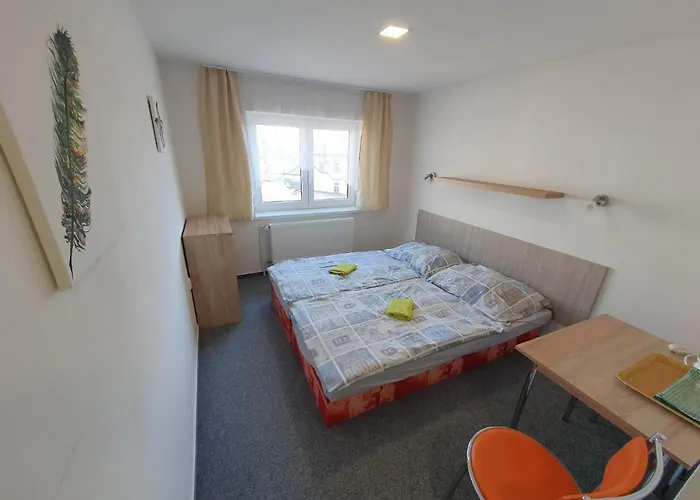 Na Skřivánce Hotel